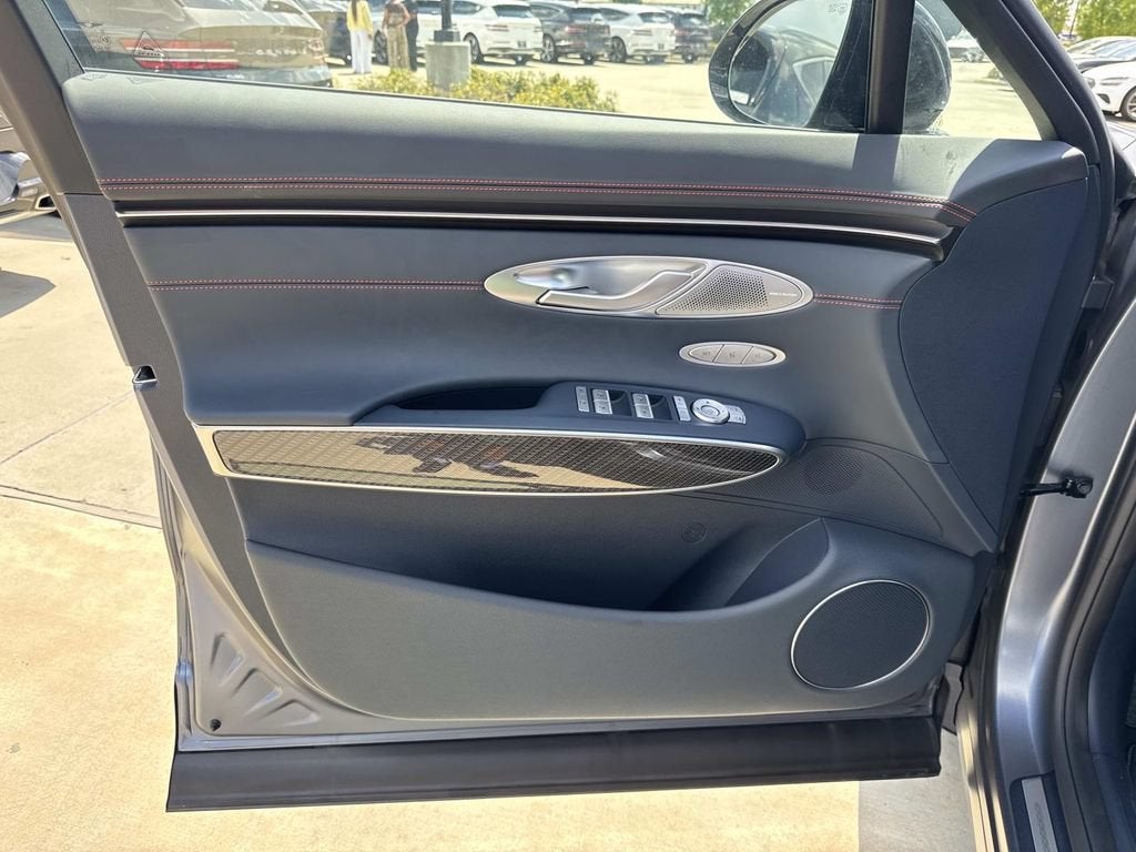 2027 Genesis GV70 3.5T Prestige Graphite