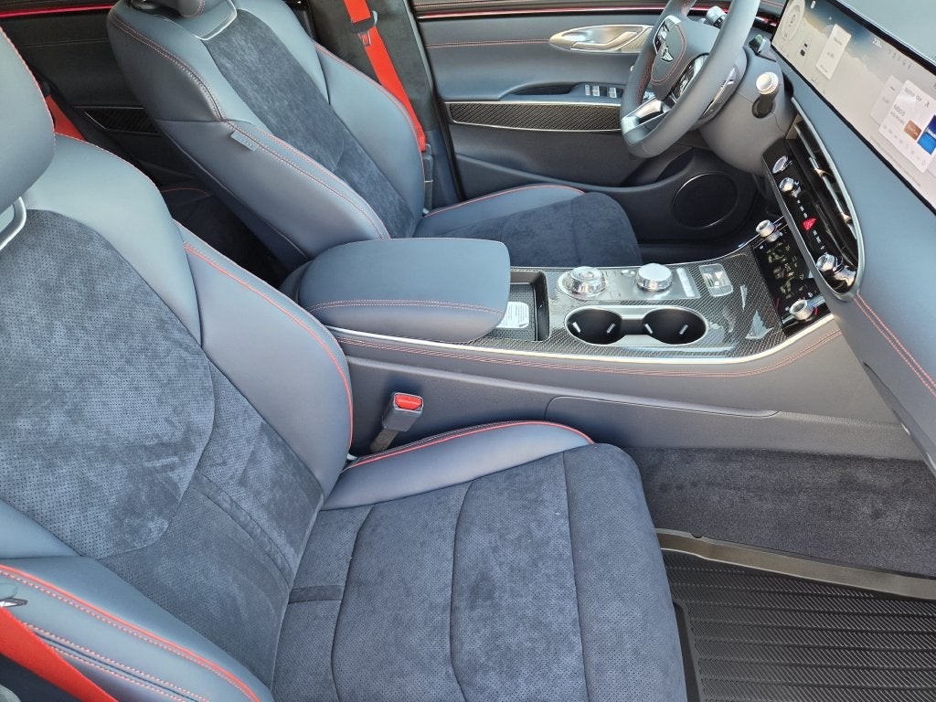 2027 Genesis GV70 3.5T Prestige Graphite