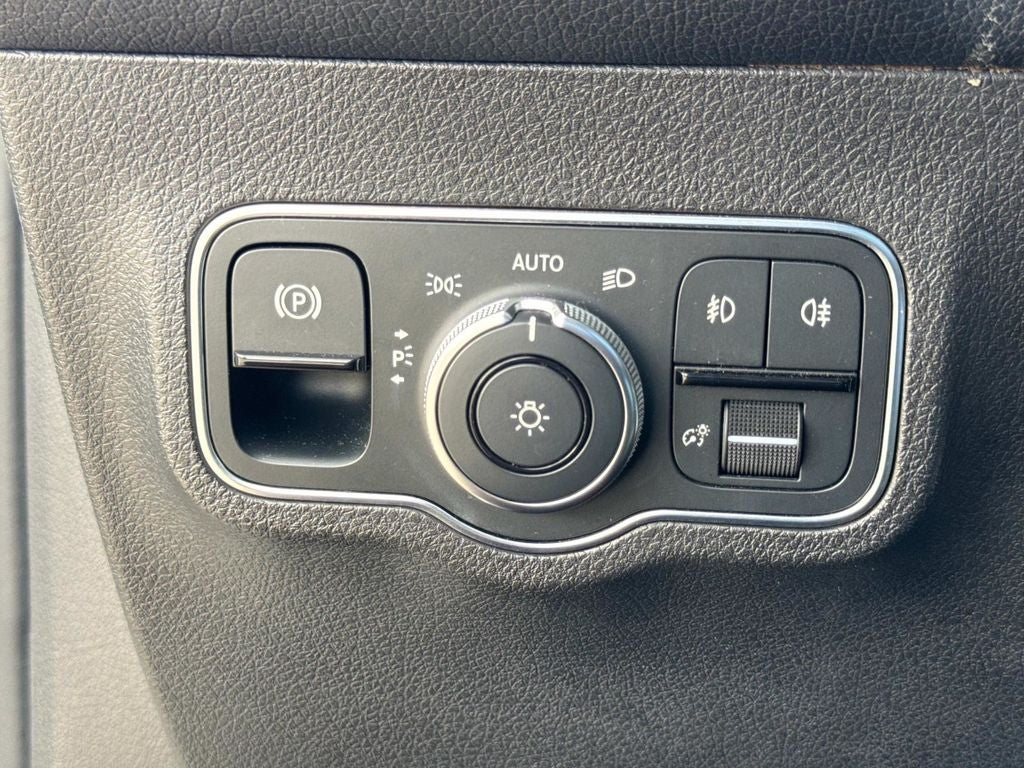 2021 Mercedes-Benz GLB GLB 250