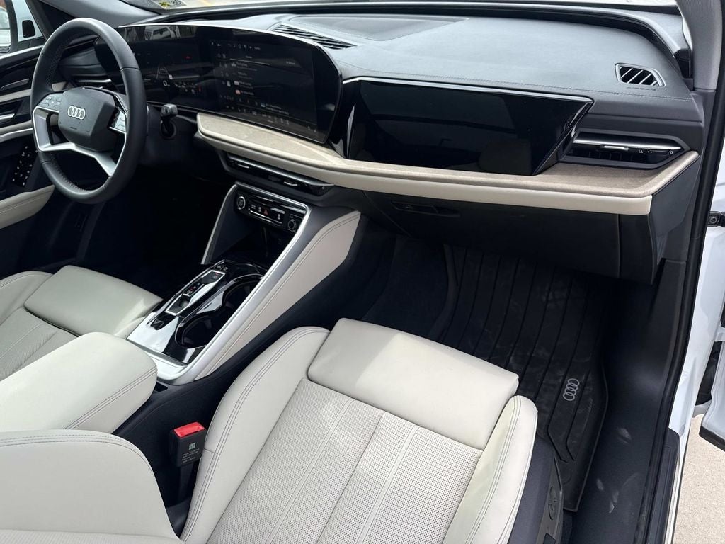 2025 Audi Q5 2.0T Premium Plus quattro