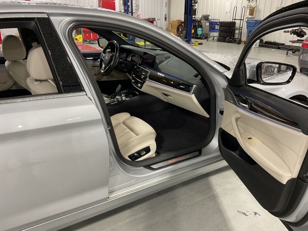 2019 BMW 5 Series 530i