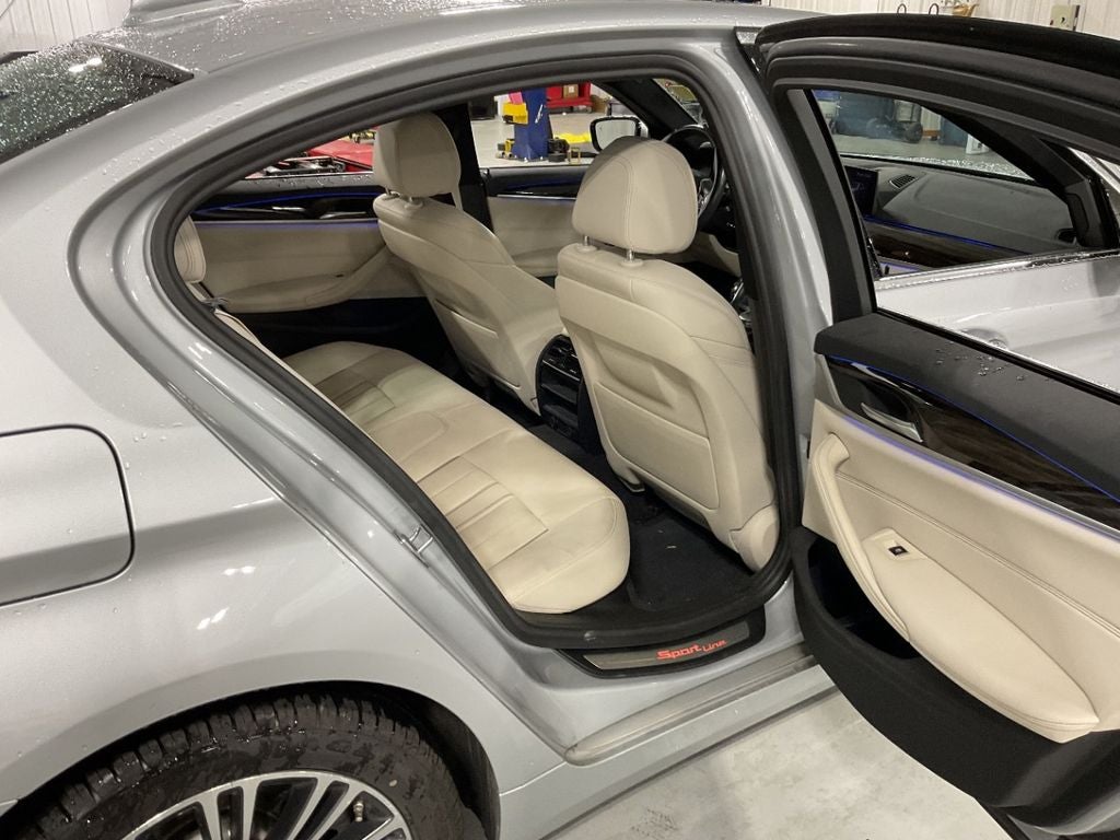 2019 BMW 5 Series 530i