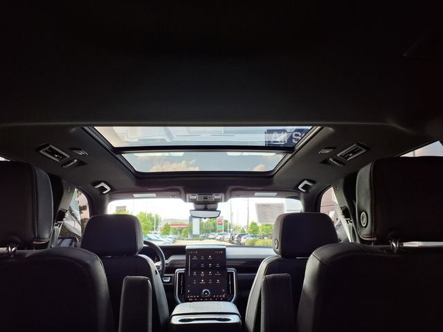 2025 GMC Yukon Elevation