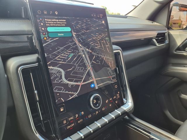 2025 GMC Yukon Elevation