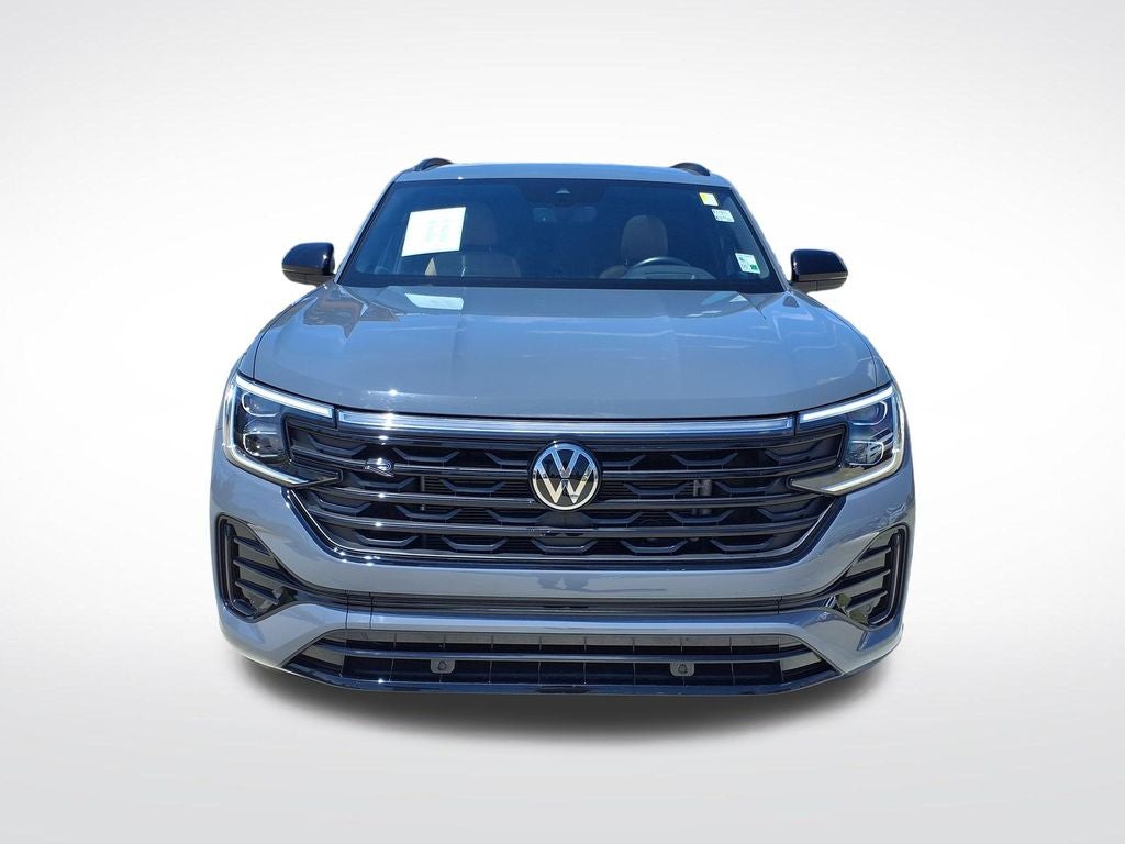 2025 Volkswagen Atlas Cross Sport 2.0T SEL R-Line Black