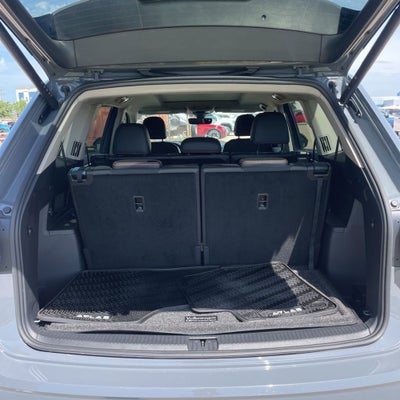 2024 Volkswagen Atlas 2.0T Peak Edition SE w/Technology