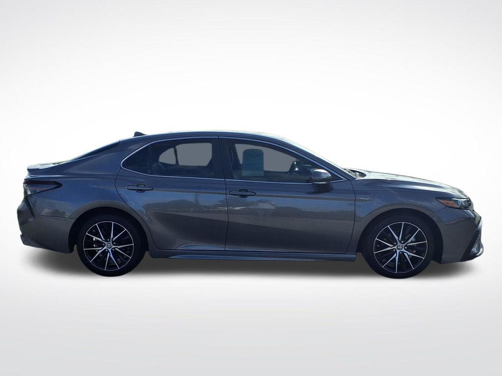 2024 Toyota Camry Hybrid SE