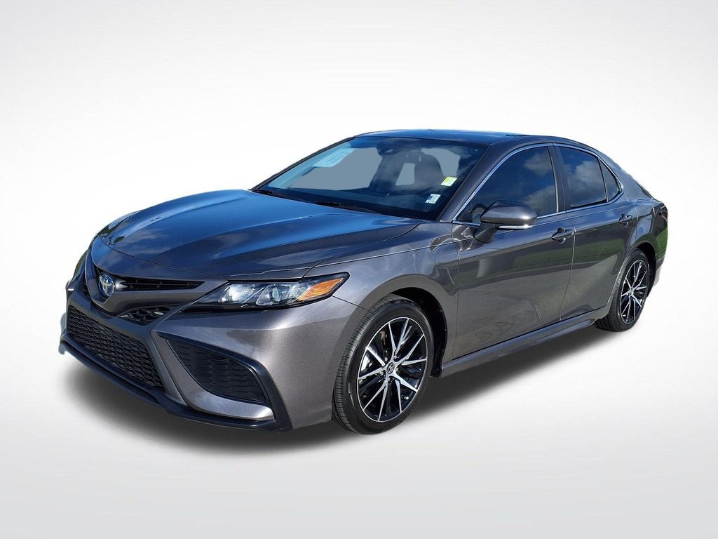 2024 Toyota Camry Hybrid SE