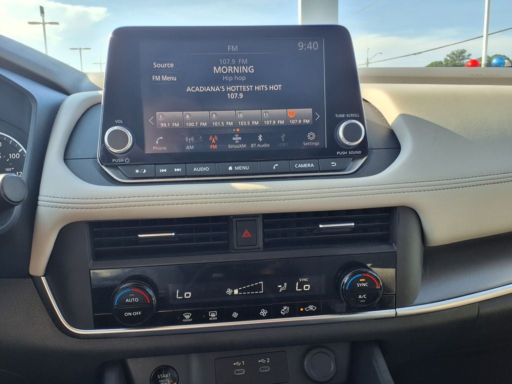 2025 Nissan Rogue SV