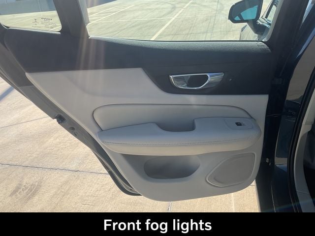 2023 Volvo S60 B5 Plus Dark Theme