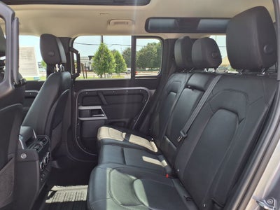 2023 Land Rover Defender 110 SE
