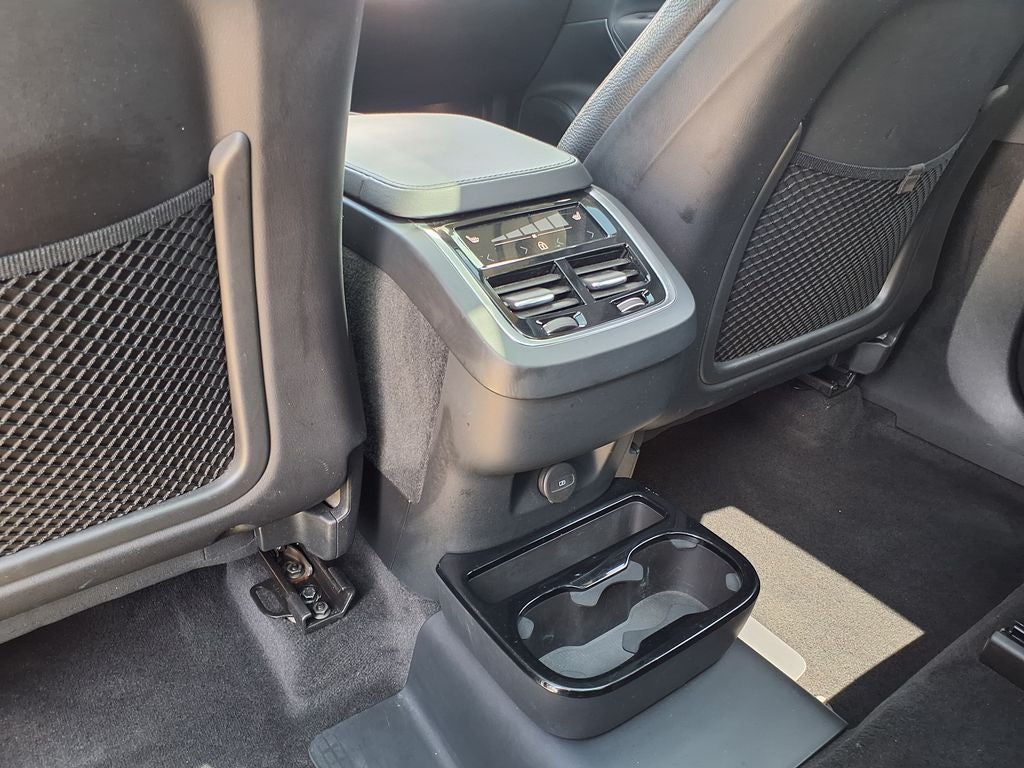 2023 Volvo XC90 B6 Plus 6-Seater