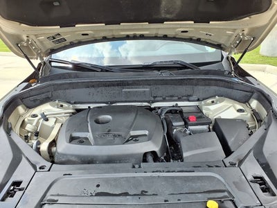 2016 Volvo XC90 T6 Momentum