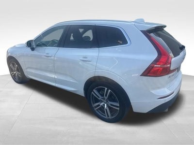 2021 Volvo XC60 T6 Momentum