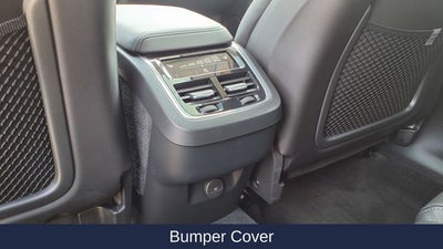 2023 Volvo XC60 B5 Ultimate Bright Theme