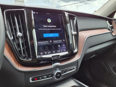 2023 Volvo XC60 B5 Ultimate Bright Theme