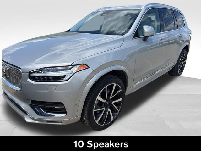 2023 Volvo XC90 B5 Plus