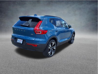 2023 Volvo XC40 Ultimate