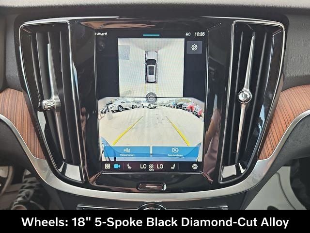 2025 Volvo V60 Cross Country B5 Plus