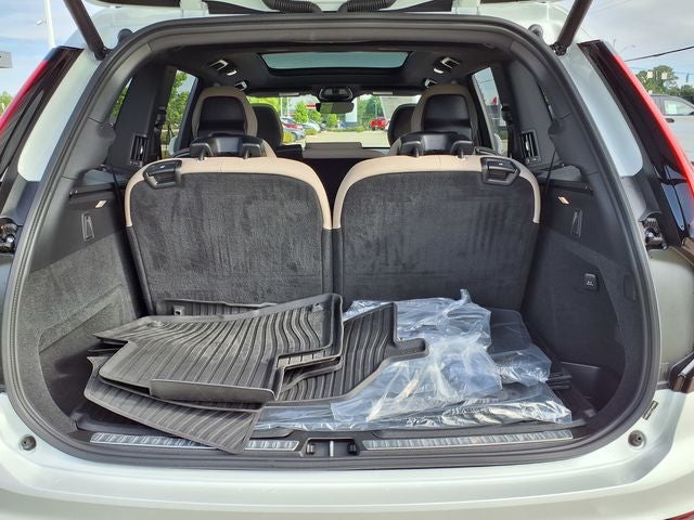 2026 Volvo XC90 B5 Plus