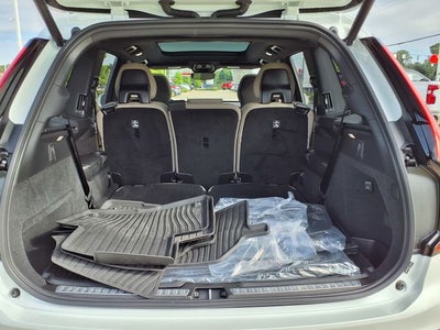 2026 Volvo XC90 B5 Plus