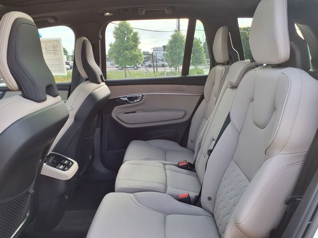 2026 Volvo XC90 B5 Plus