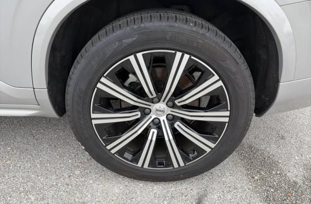 2025 Volvo XC90 B5 Core