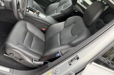 2025 Volvo XC90 B5 Core