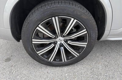 2025 Volvo XC90 B5 Core
