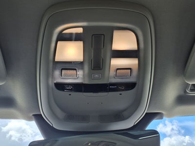 2025 Volvo XC90 B5 Core