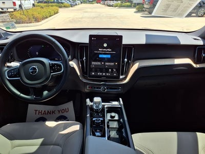 2026 Volvo XC60 B5 Plus