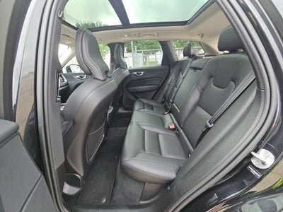 2025 Volvo XC60 B5 Core