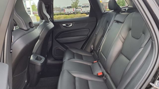 2025 Volvo XC60 B5 Core