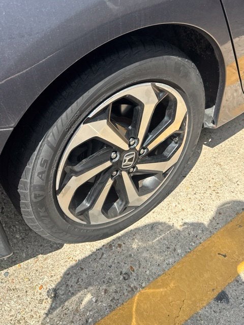 2017 Honda Accord EX-L w/Navigation and Honda Sensing