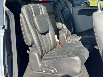 2012 Chrysler Town & Country Touring-L