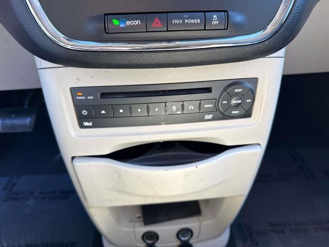 2012 Chrysler Town & Country Touring-L