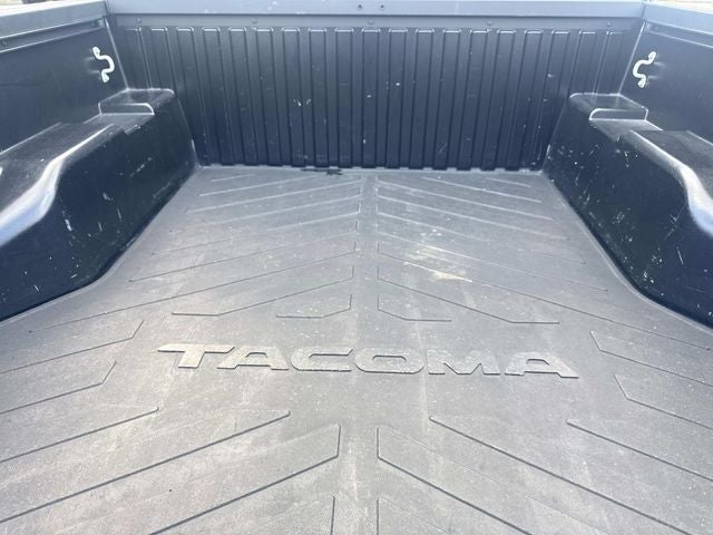 2022 Toyota Tacoma SR V6