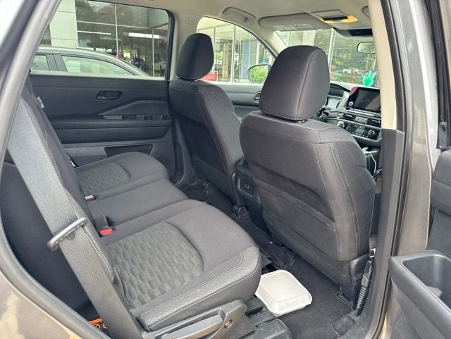 2023 Nissan Pathfinder S