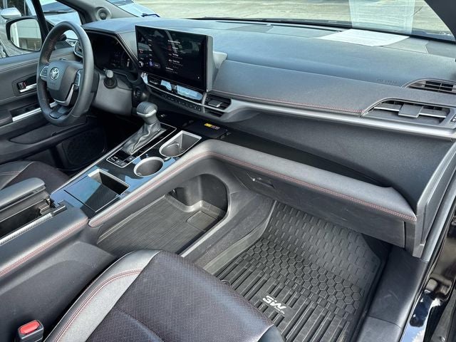 2025 Toyota Sienna XSE 7 Passenger
