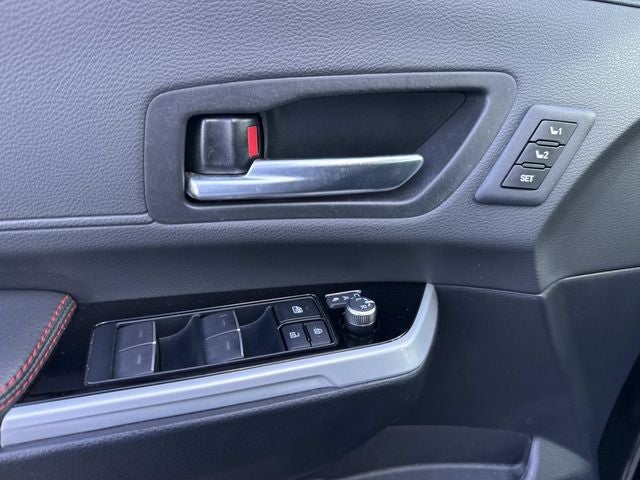 2025 Toyota Sienna XSE 7 Passenger