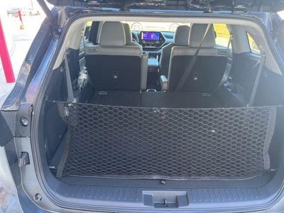 2025 Toyota Highlander Hybrid Platinum