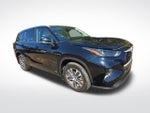 2024 Toyota Highlander Hybrid XLE