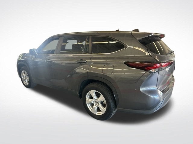 2025 Toyota Highlander LE