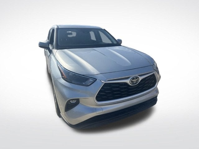 2025 Toyota Highlander LE