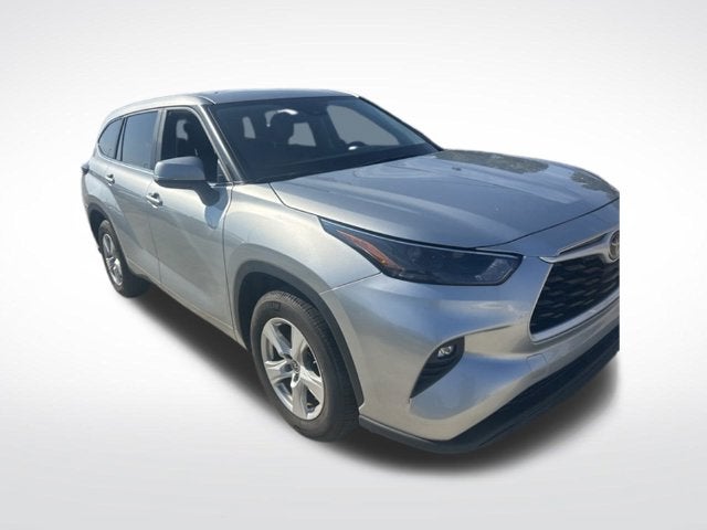 2025 Toyota Highlander LE