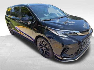 2021 Toyota Sienna XSE 7 Passenger