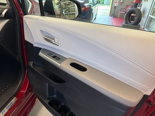 2026 Toyota Sienna XLE 7 Passenger
