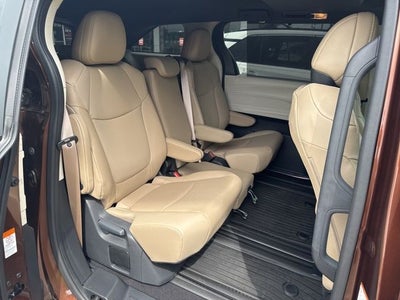 2024 Toyota Sienna XLE