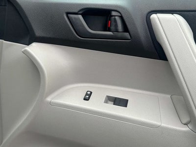 2011 Toyota Highlander Base