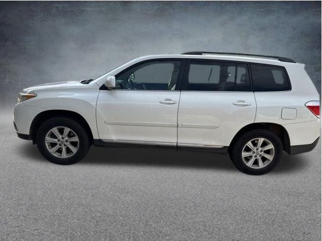 2013 Toyota Highlander SE